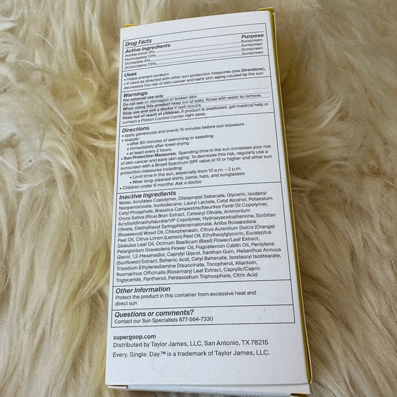 Supergoop!
PLAY Everyday Lotion SPF 50 paddle beach set - Picture 5 of 13